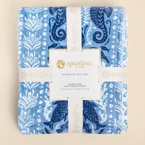 Brand new Spartina 449 Sea Life Plush Blanket in Blue and White